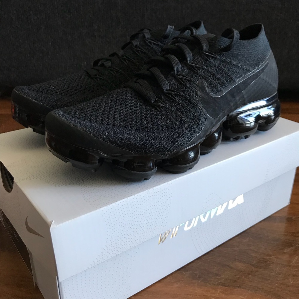 NIKE AIR VAPORMAX FLYKNIT, Unisex Triple Black